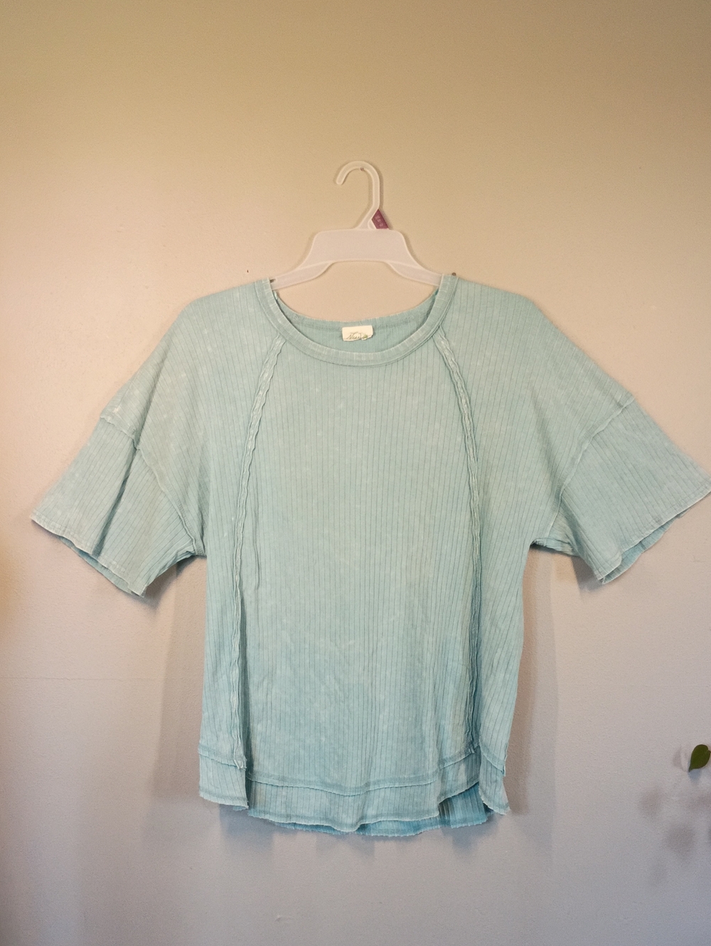 New Me Women's Robin Egg Blue Detailed T-shirt Size Large